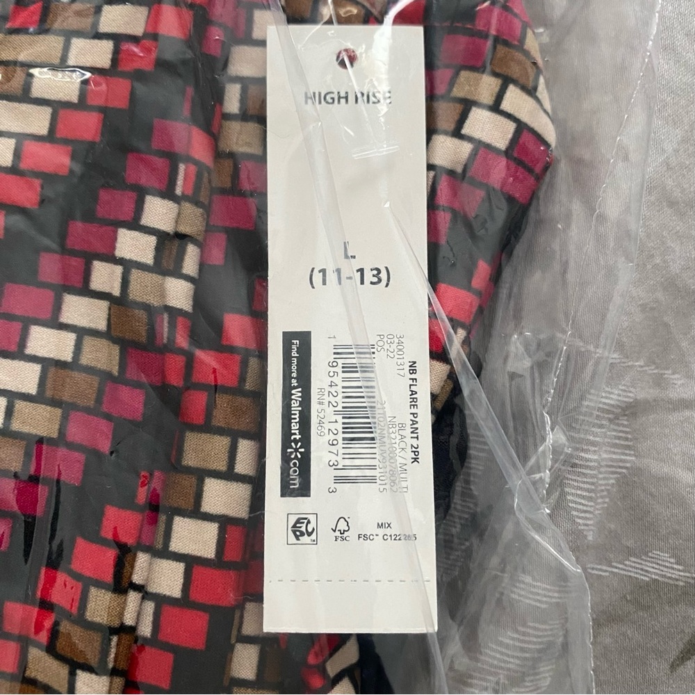 Women’s high rise flared pants. 2 pack. Multi red and solid black. NWT. L - Picture 13 of 14